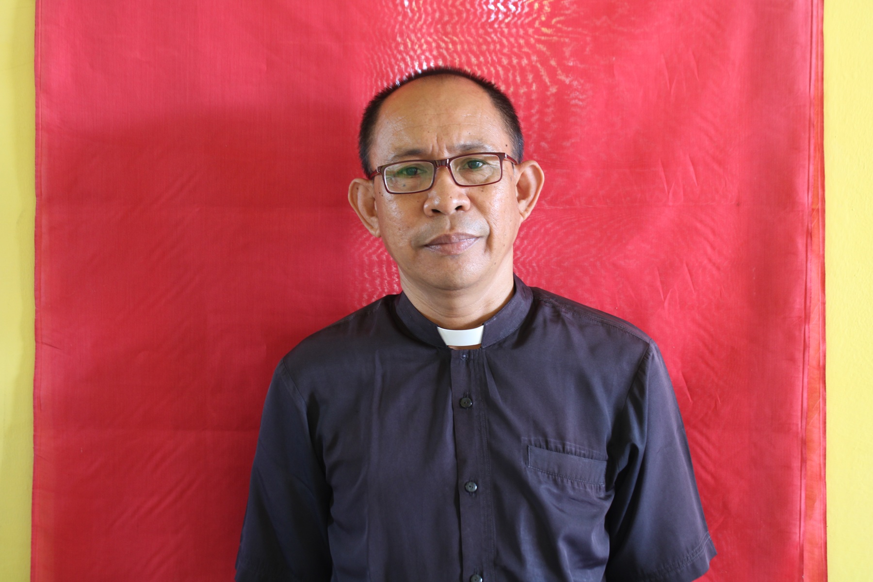 Dr. Ruben Rewasan